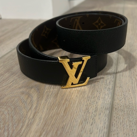 LV Initiales 30mm Reversible Belt - Picture 1 of 3